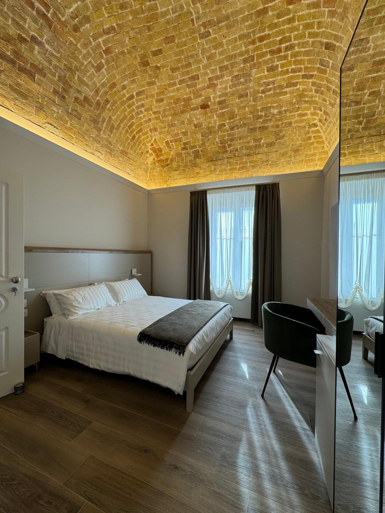 B&B Palazzo Croghan Torre Maggiore Exterior foto